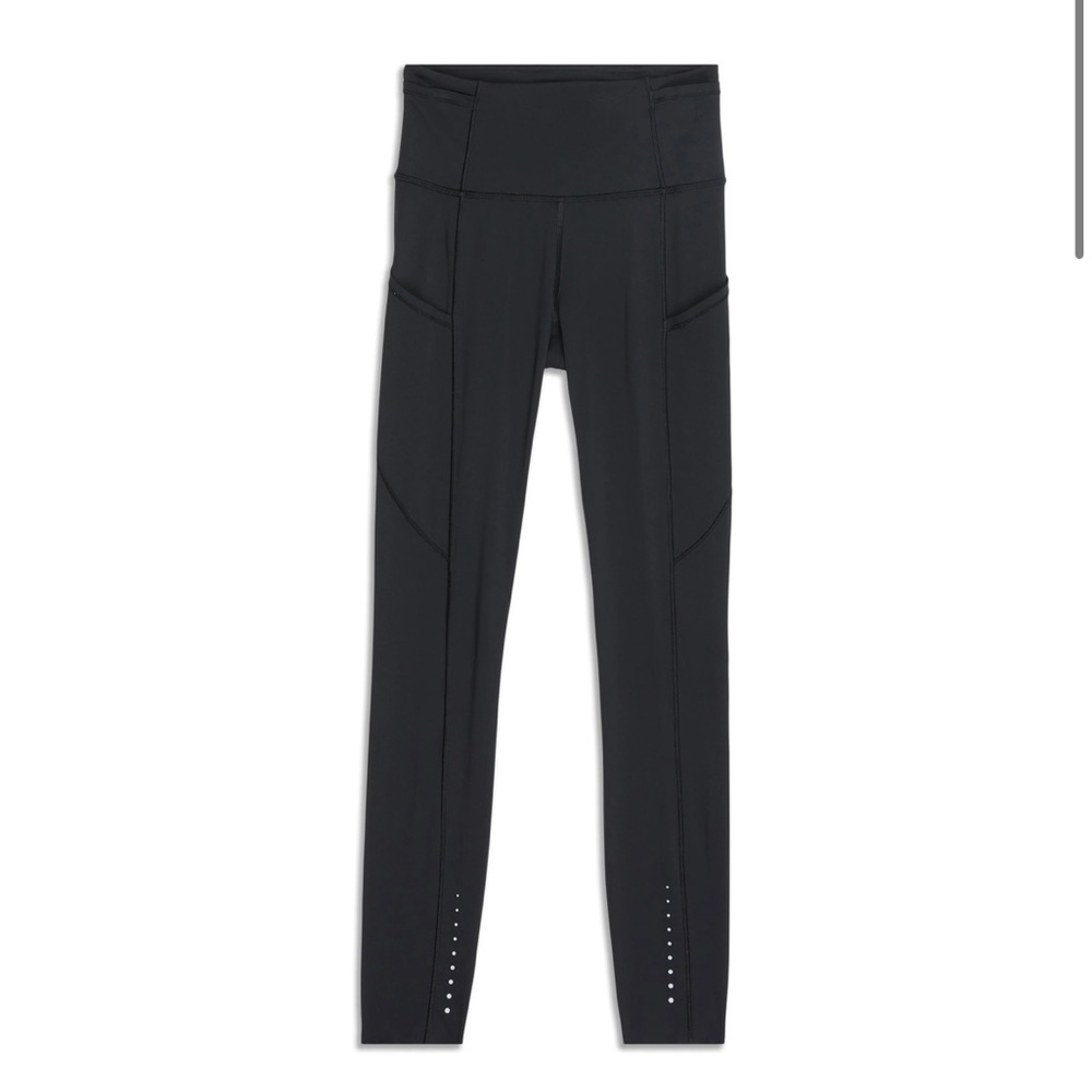 Lululemon Fast And Free High-Rise Tight in Black.